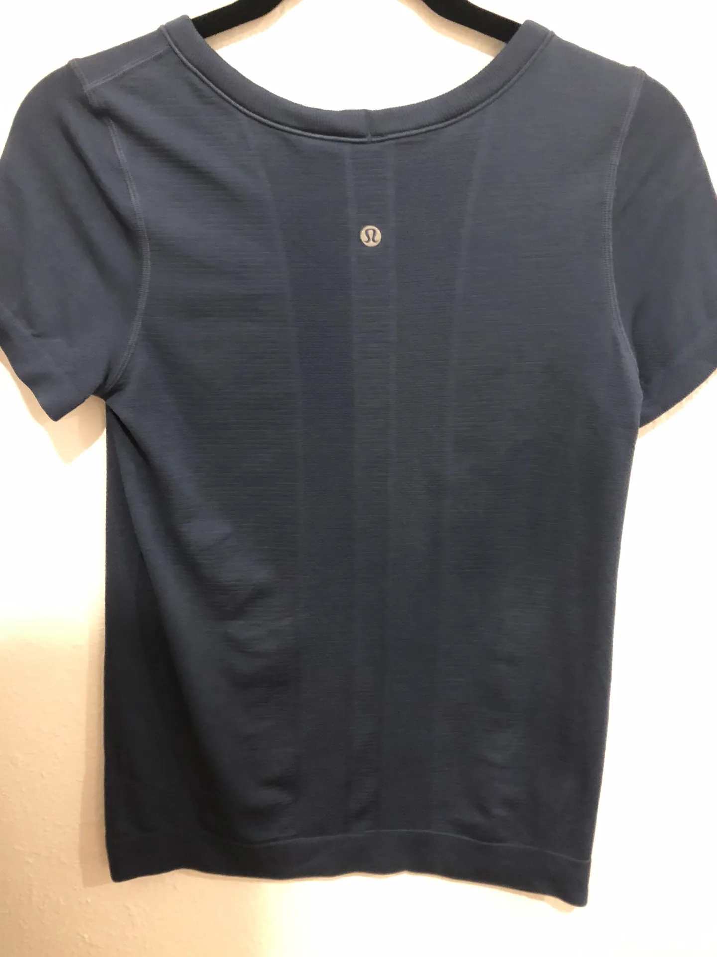 Lululemon Swiftly Tech shirt wide - Image 2