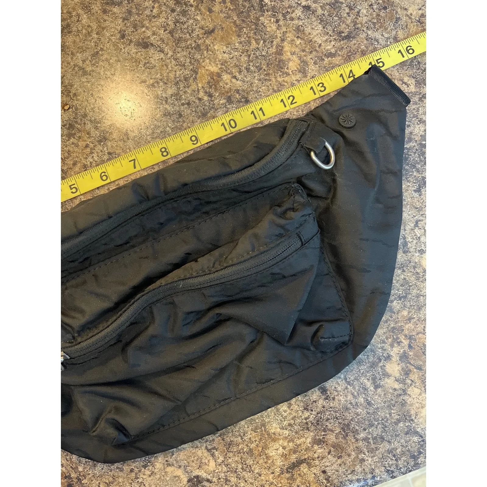 Athleta Diem Black Crossbody Belt Bag Multiple Pockets - Image 7