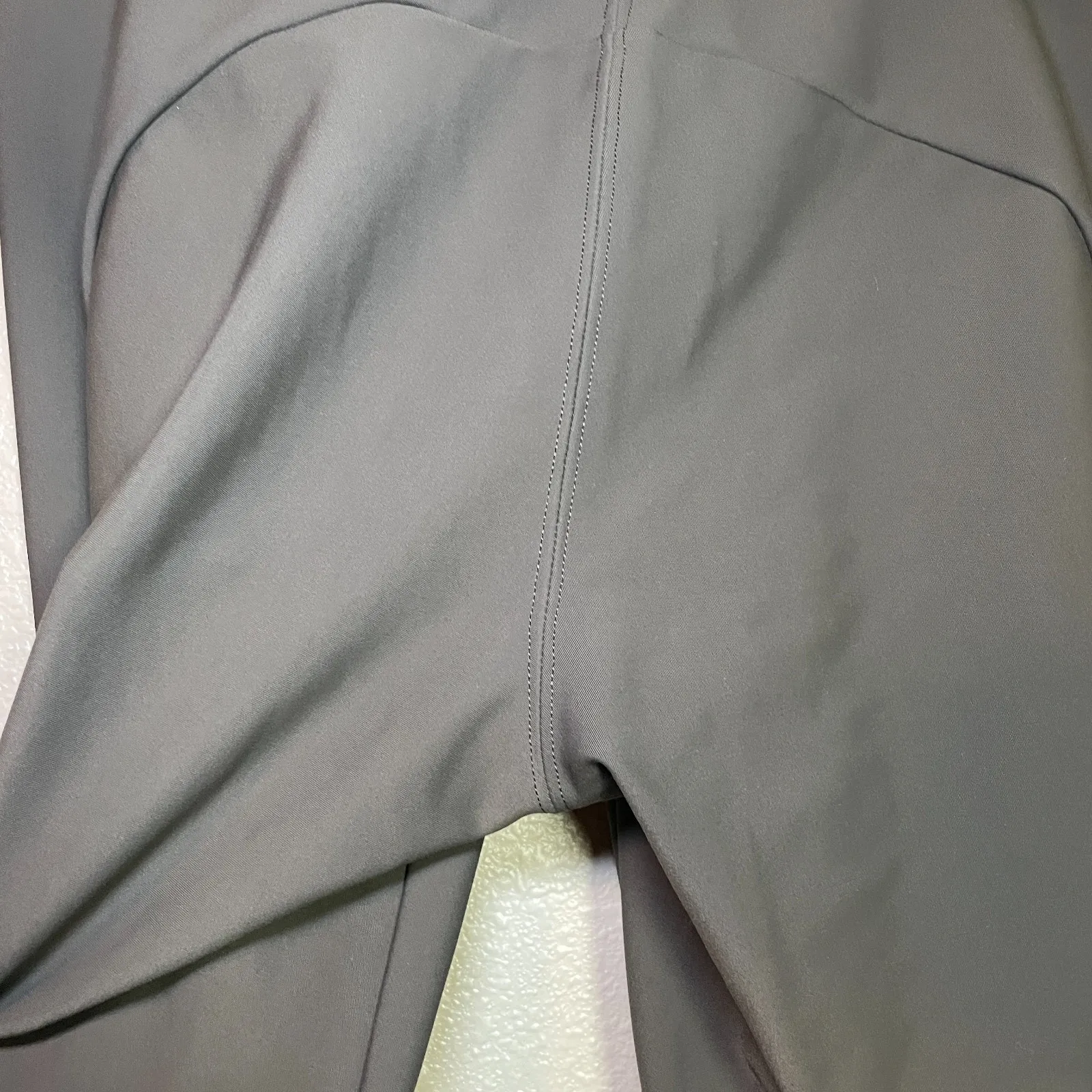 Athleta Stellar Trouser Pant Womens 2 Gray Ankle Hem Zips UPF FItted Athleisure - Image 11