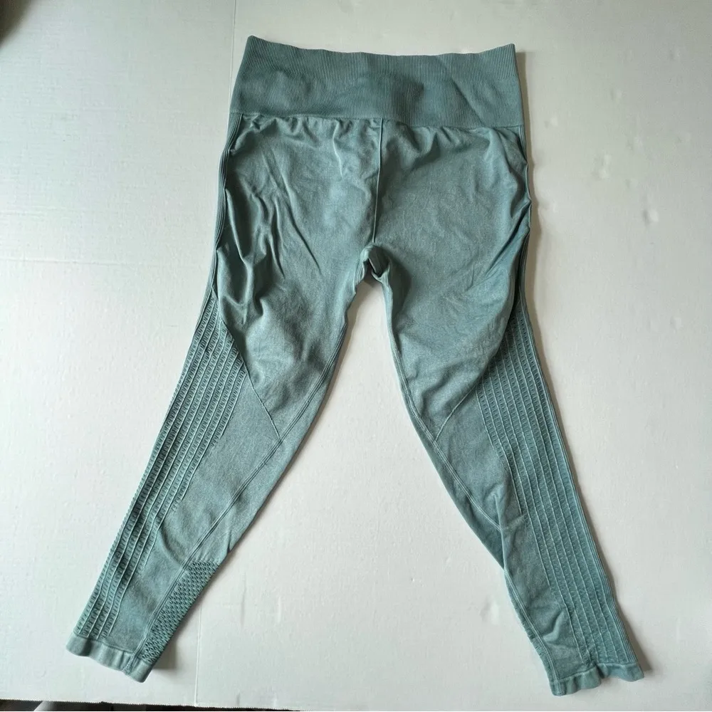 Fabletics Sync Seamless High-Waisted 7/8 Legging large washed Arctic wave green - Image 3