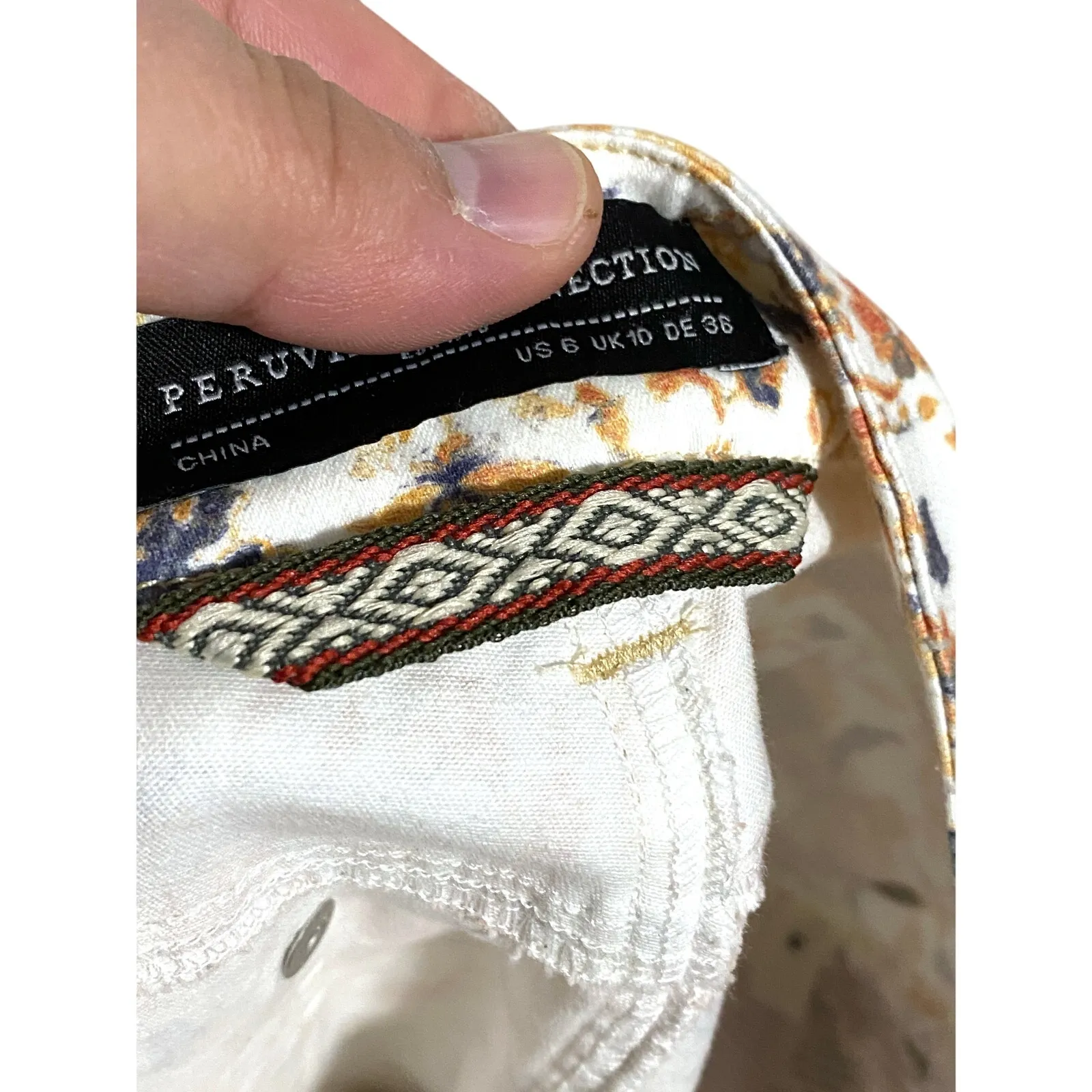 Peruvian Connection Alanya Pants Jeans Womens 6 Fall Autumn Floral Boho Artsy - Image 6