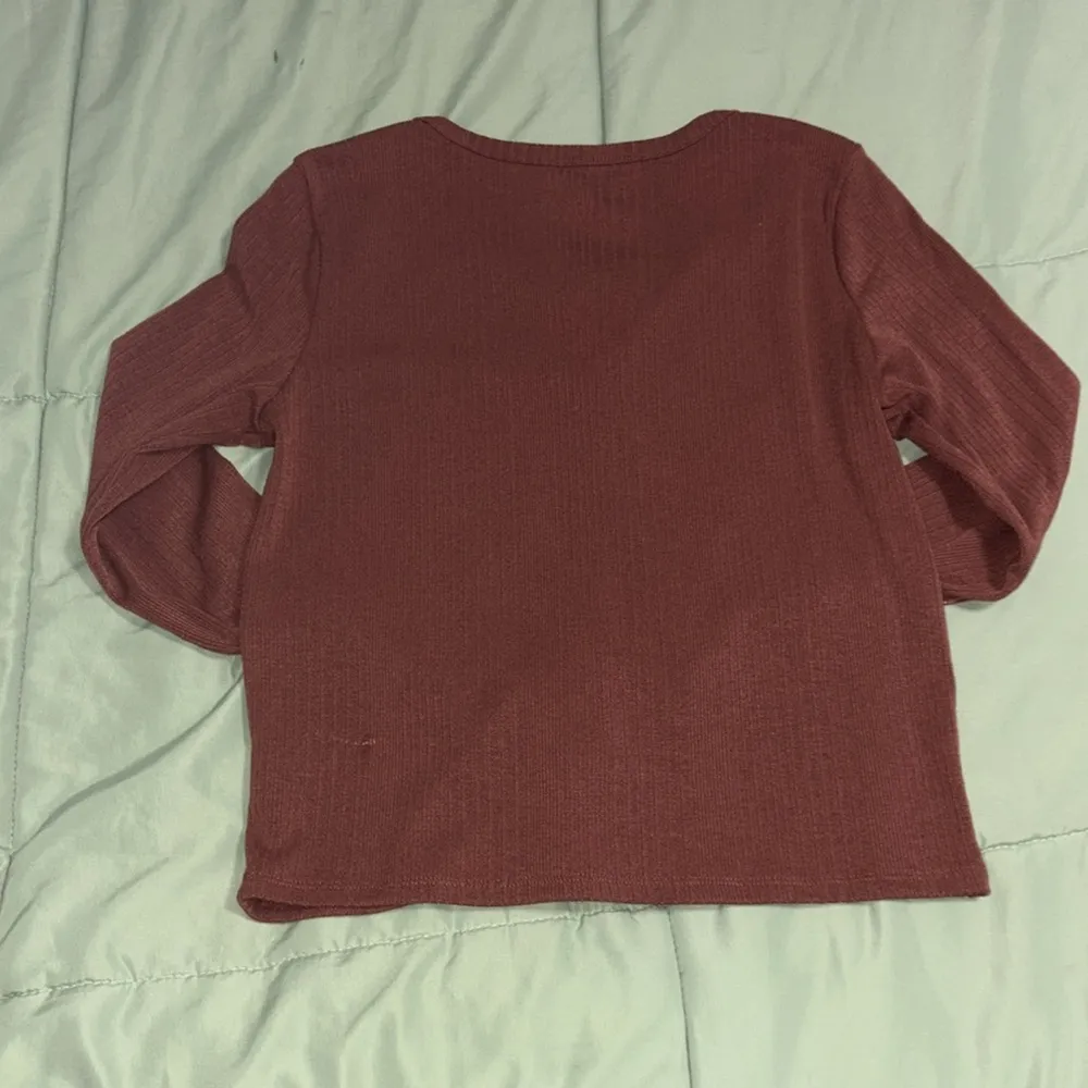 American Eagle long sleeve - Image 4