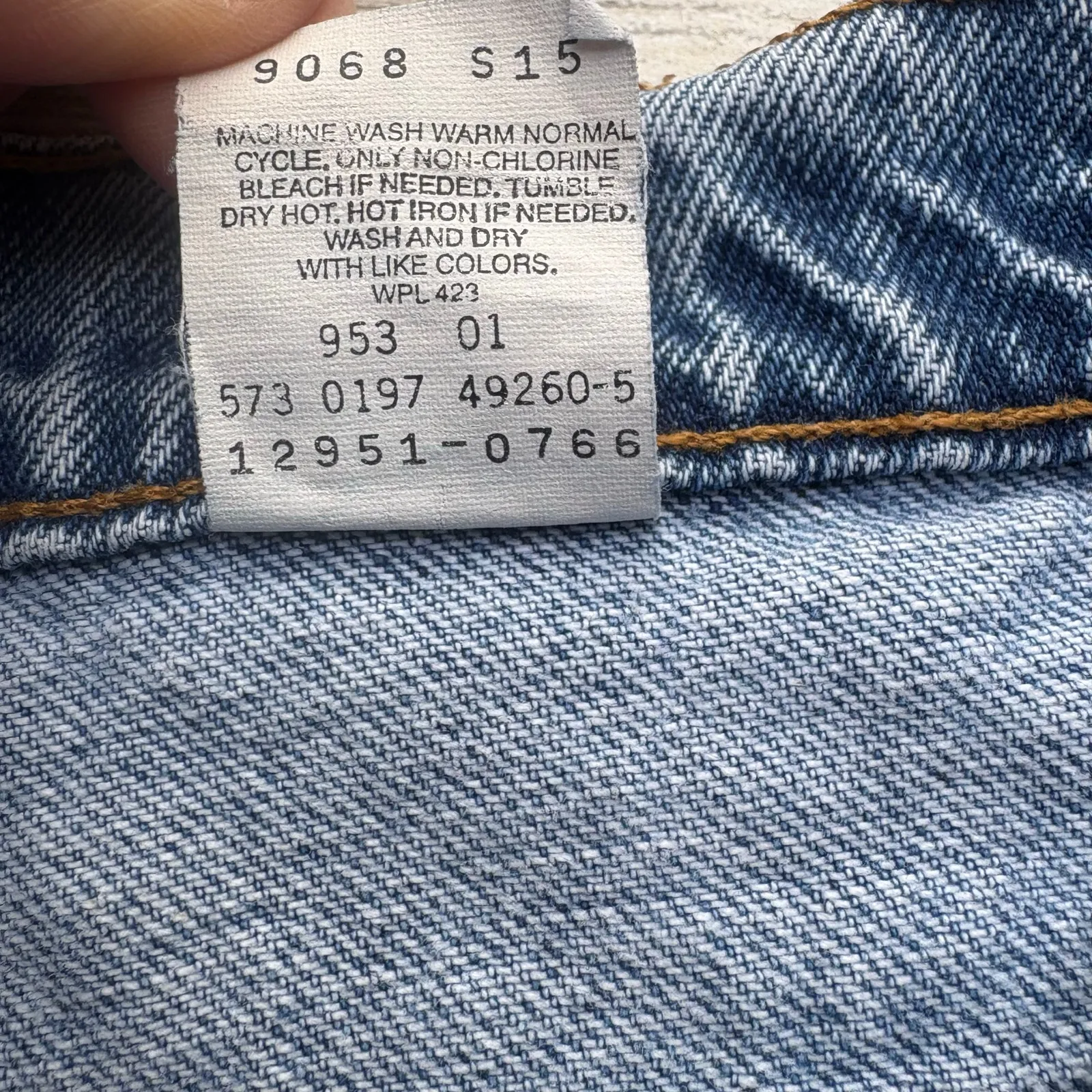 VTG Levi’s 951 Orange Tab 28x27 Relaxed Tapered Light Wash Mom Jean USA Made Blue Size undefined - Image 9