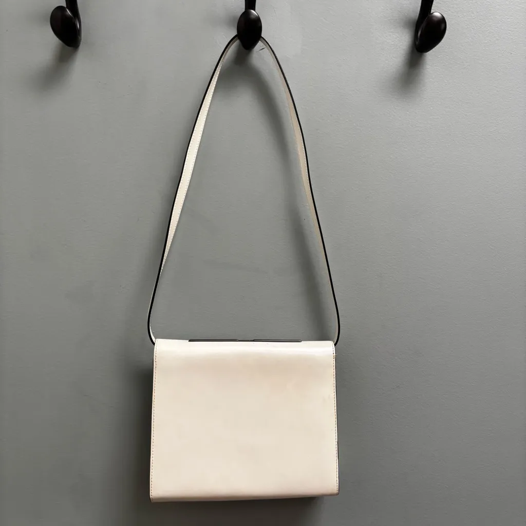 Vintage Bally Structured Off White Leather Handbag - Image 8