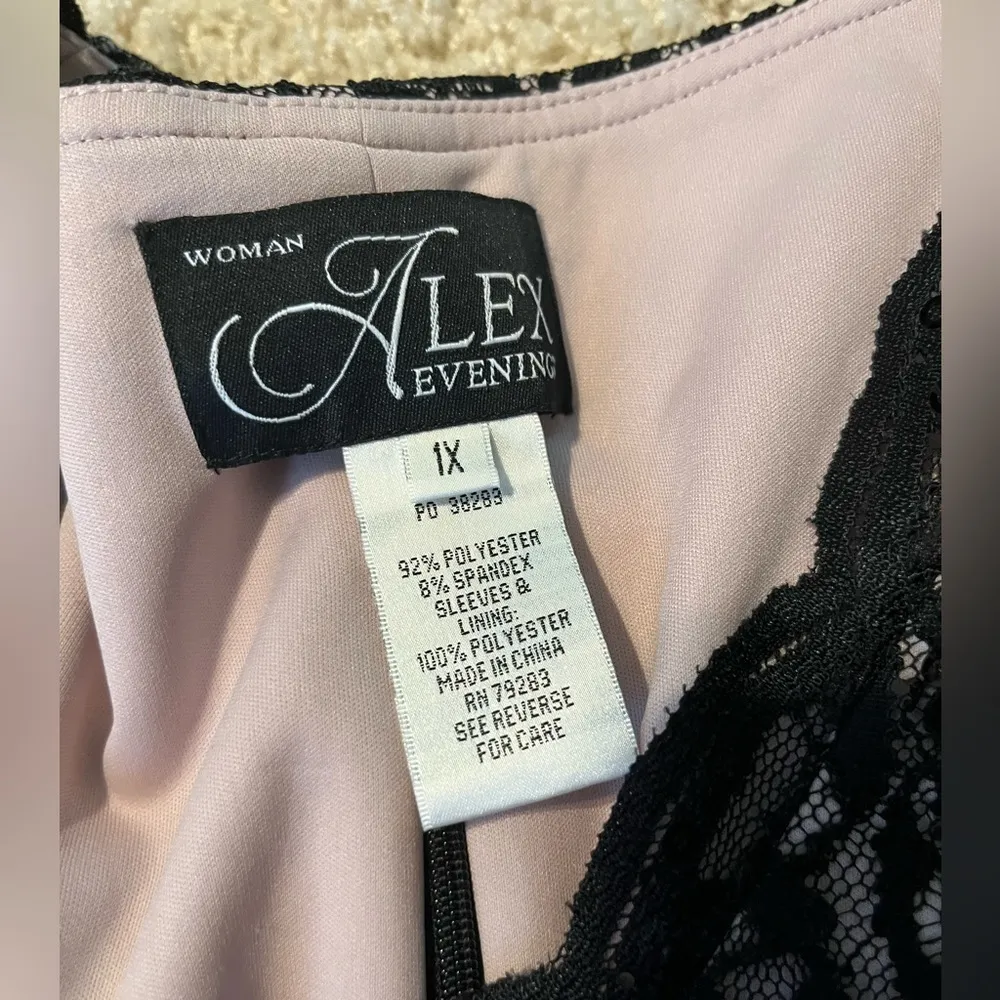 Alex Evenings Black lace wrap top with mesh winged sleeves never worn - Image 5