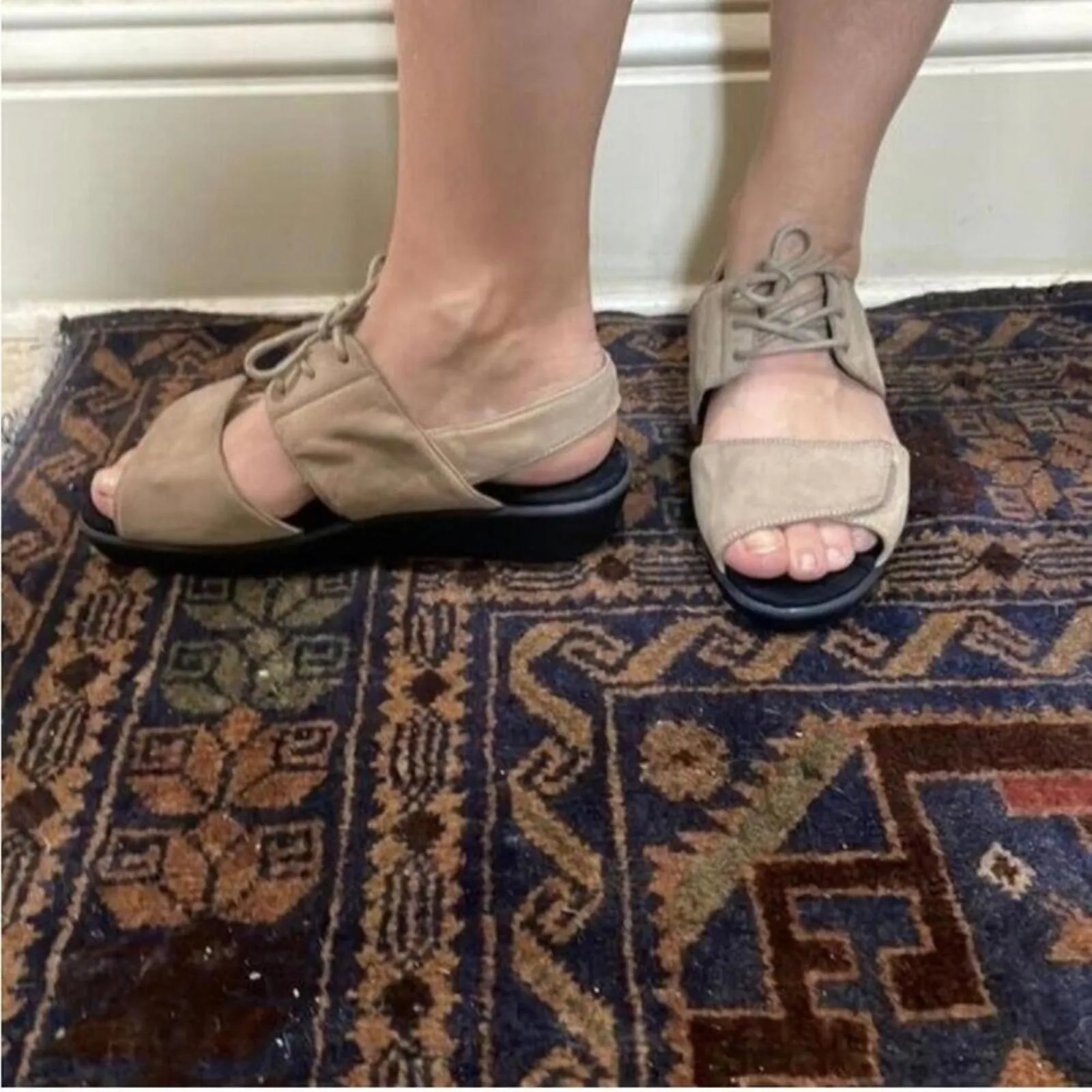 Ciao Chelsea Tan Strap Open Toe Leather Grecian Toga Sandal Comfort Size 6.5 - Image 4