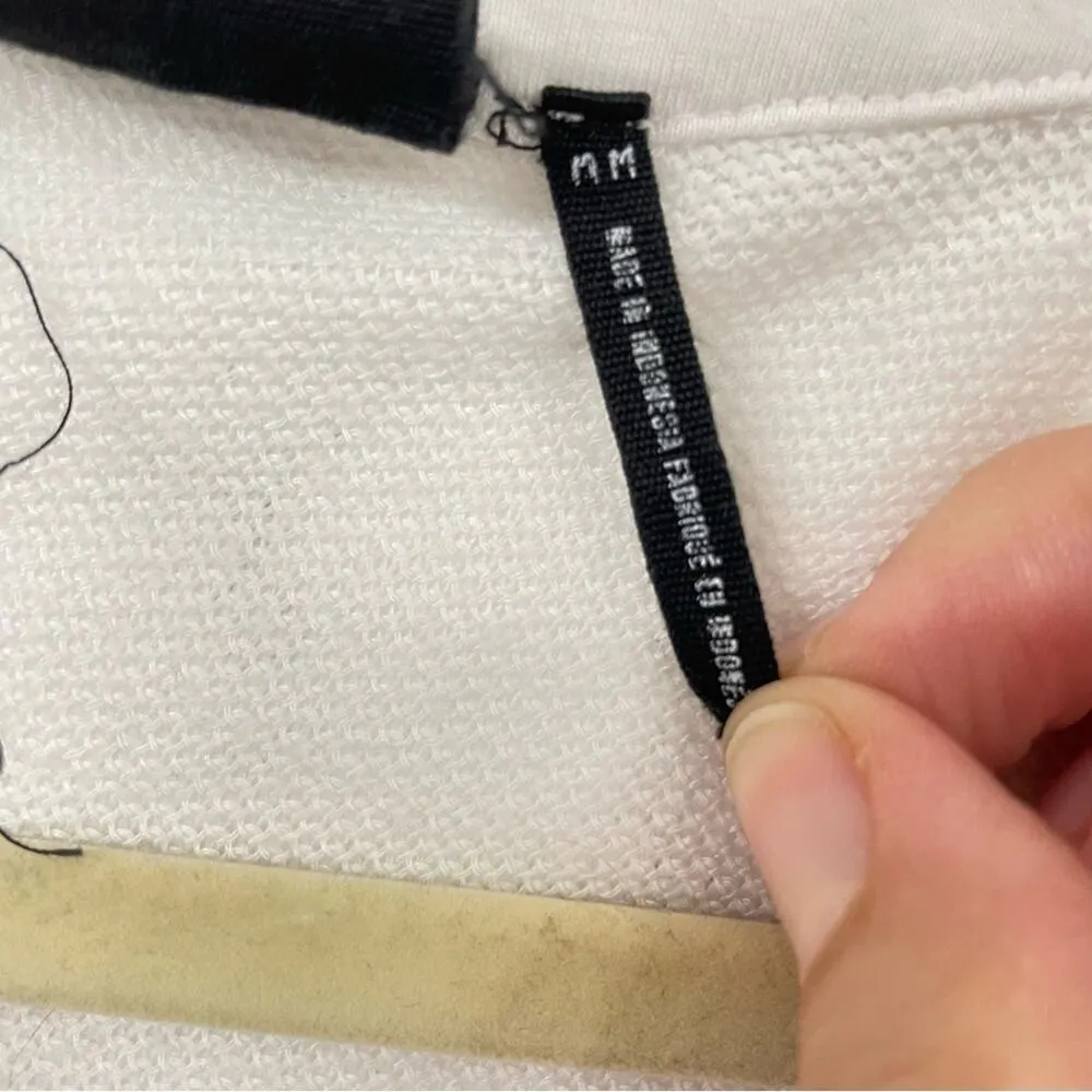 Out From Under UO White Waffle Knit Long Sleeve Cropped Sweater Womens M Baggy - Image 6