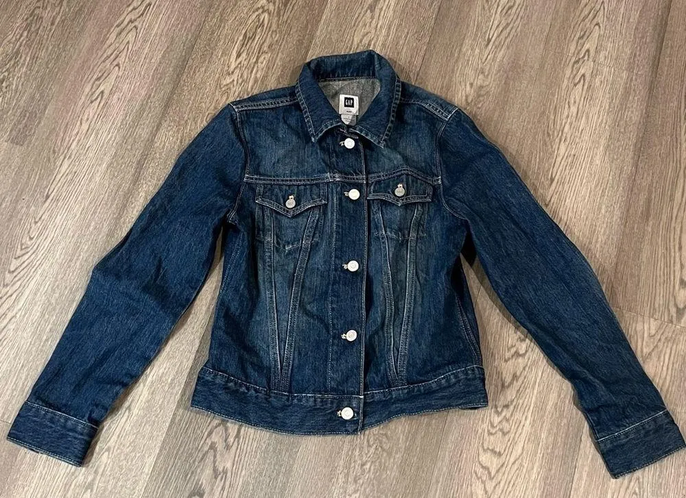 GAP Vintage Women's Denim Jean Jacket Button Front Size Small - Image 2