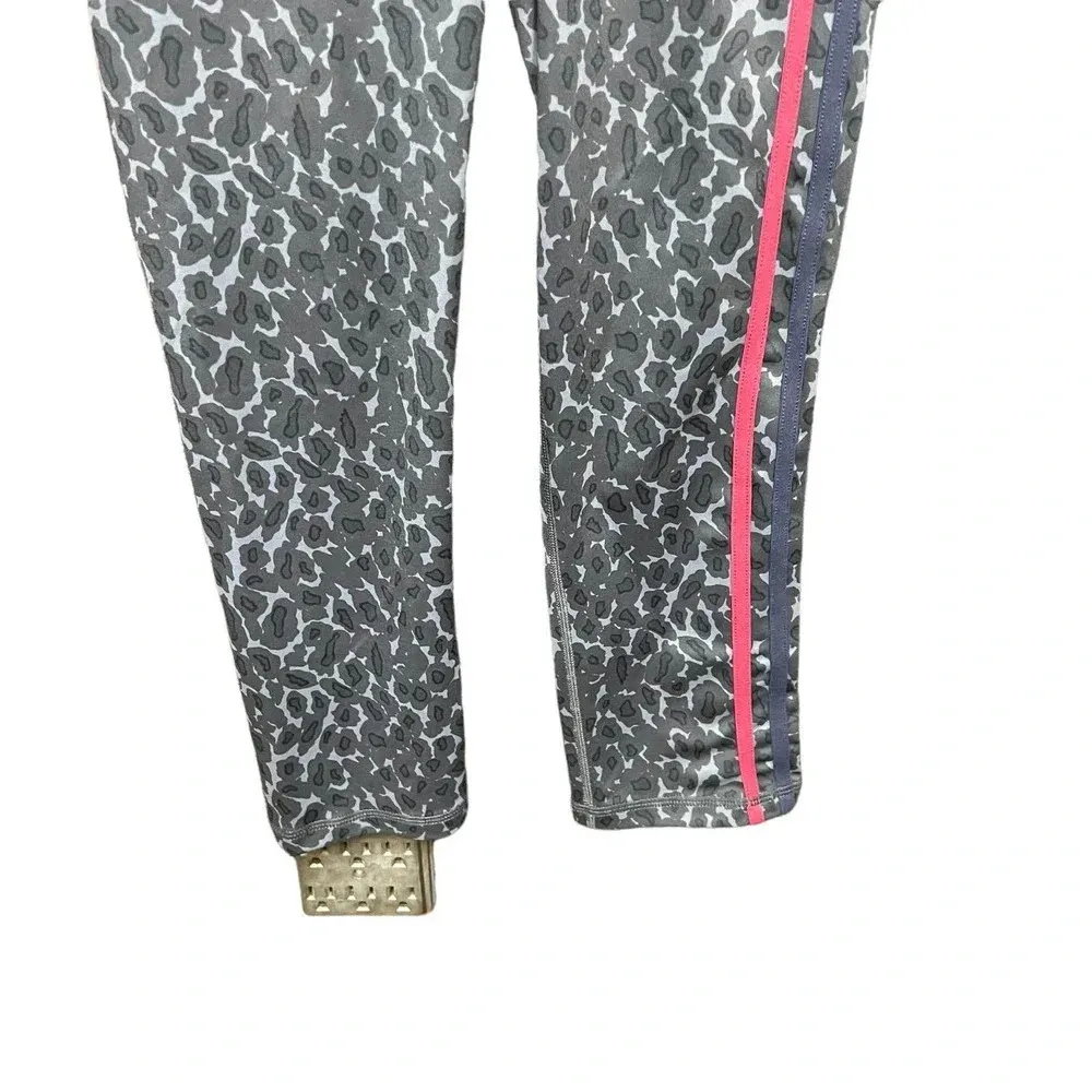 The Upside Snow Leopard Drawstring‎ Crops Leggings Gray Size Small - Image 7
