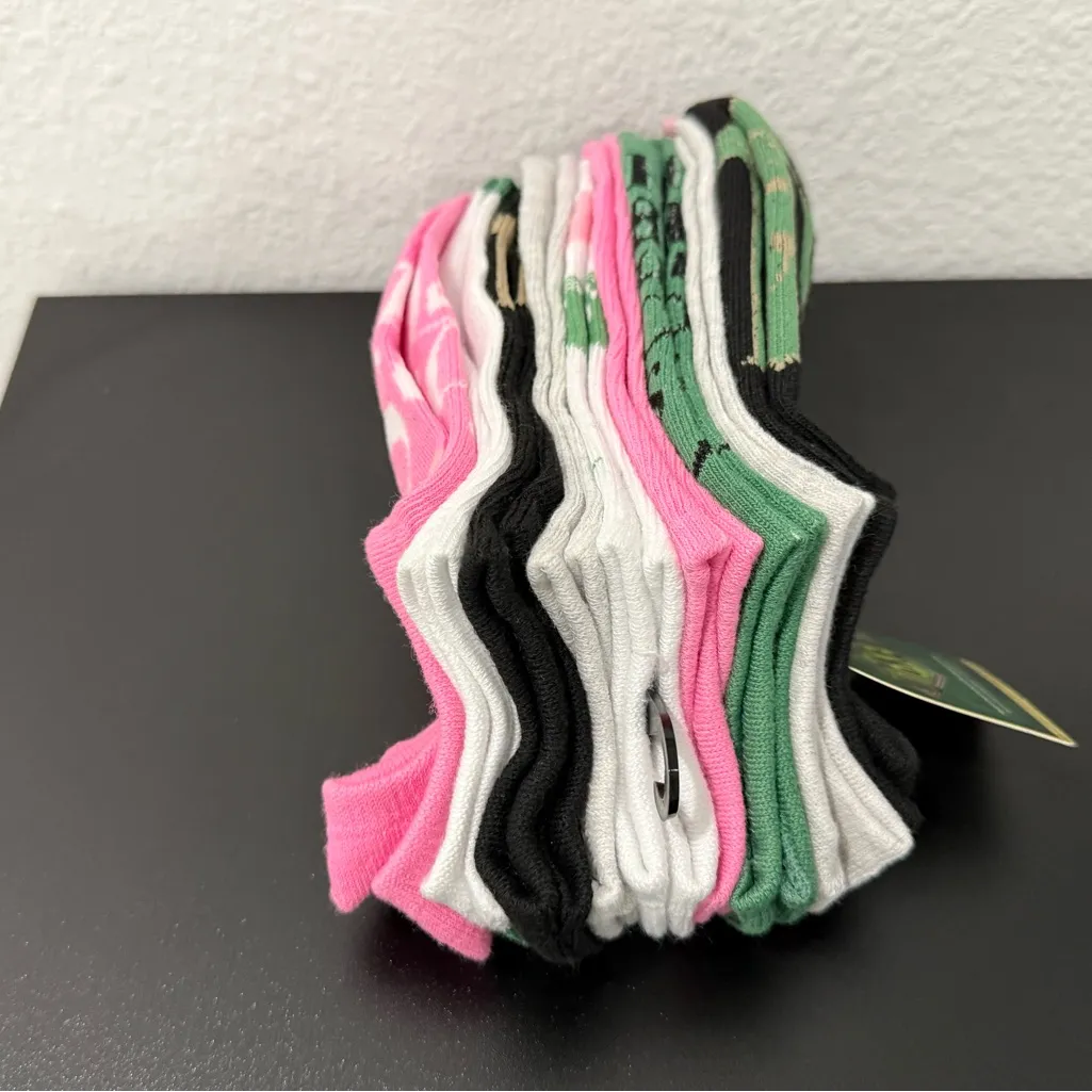 Nwt Womens Wicked Socks Set bundle of 9 pairs Green - Image 4