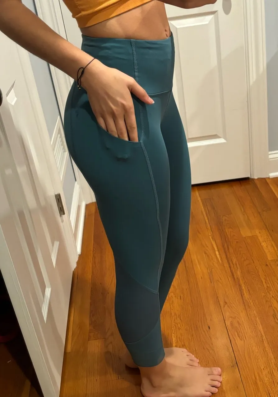 Lululemon Capri Leggings with Cutout Pockets - Image 3