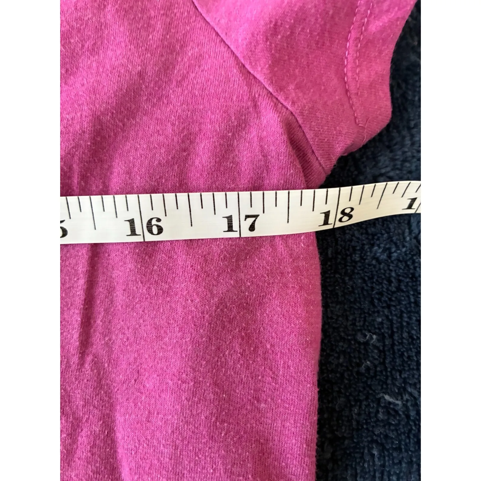 Motherhood Maternity Fushia Pink Short Sleeve T-Shirt - Size Small S/P (F15) - Image 4