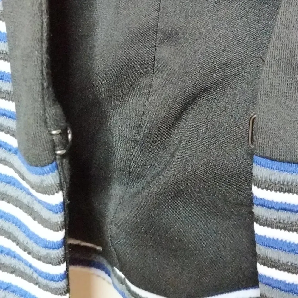 White House Black Market Striped Blazer - Size 8 - EUC - Image 3