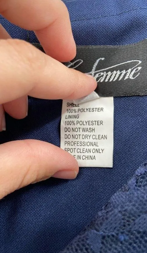 La Femme Navy Blue Lace Portrait Neck Formal Gown 27982 Size 12 - Image 7