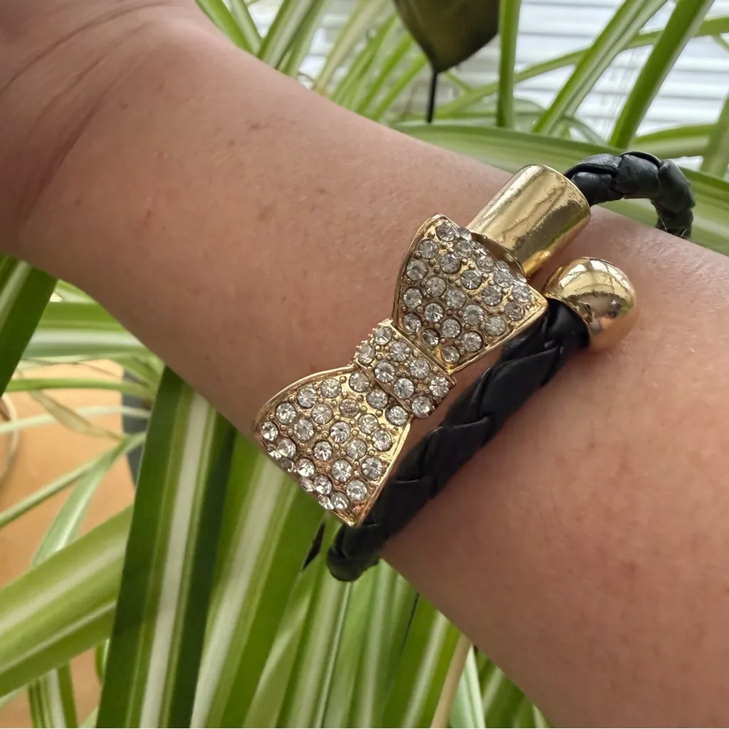 Nena Fashion Black, Braided Faux Leather Bow Rhinestone Bracelet New without Tag Black - Image 3