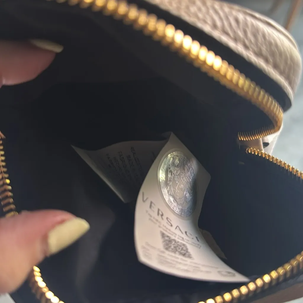 🔥🔥🔥 NEW VERSACE LEATHER MINI CROSSBODY🔥🔥🔥 HOT FIRE🔥🔥🔥 - Image 6