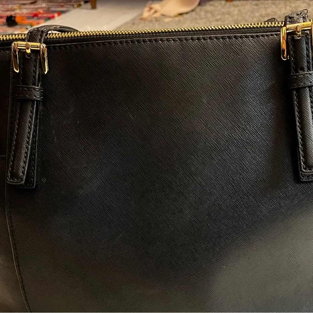 Michael Kors Jet Set Top-Zip Saffiano Leather Tote in Black - Image 7