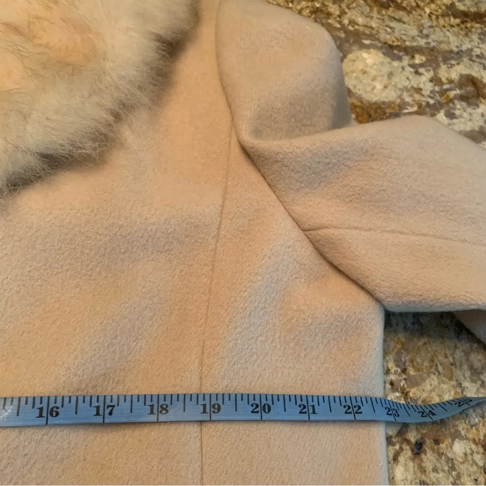 Vintage Alorna Cream Wool Coat with Fox Fur Trim Size M Medium Union Made - Image 9