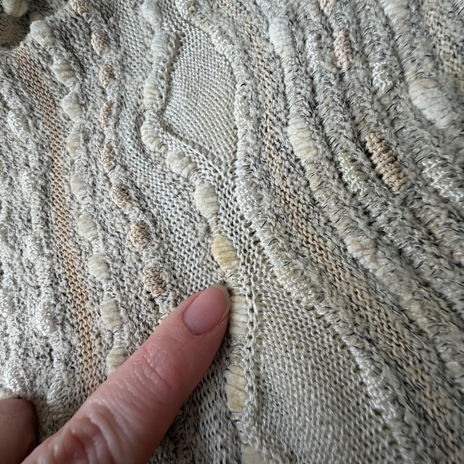St John Collection Marie Gray 3D Textured Knit Sweater Medium Beige Neutral Cozy - Image 5