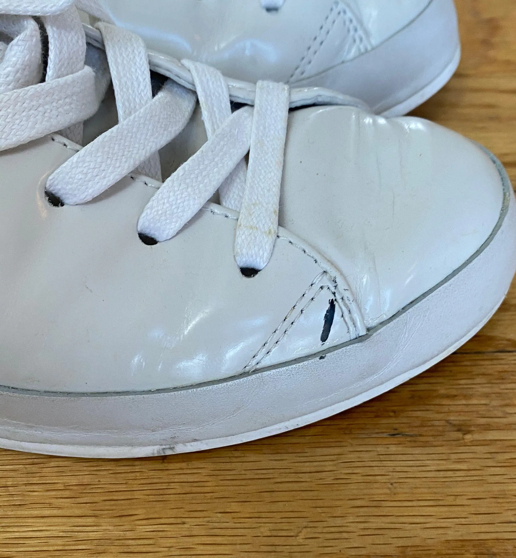 Rag & Bone Sneakers 6 Worn Once Cream Color - Image 8