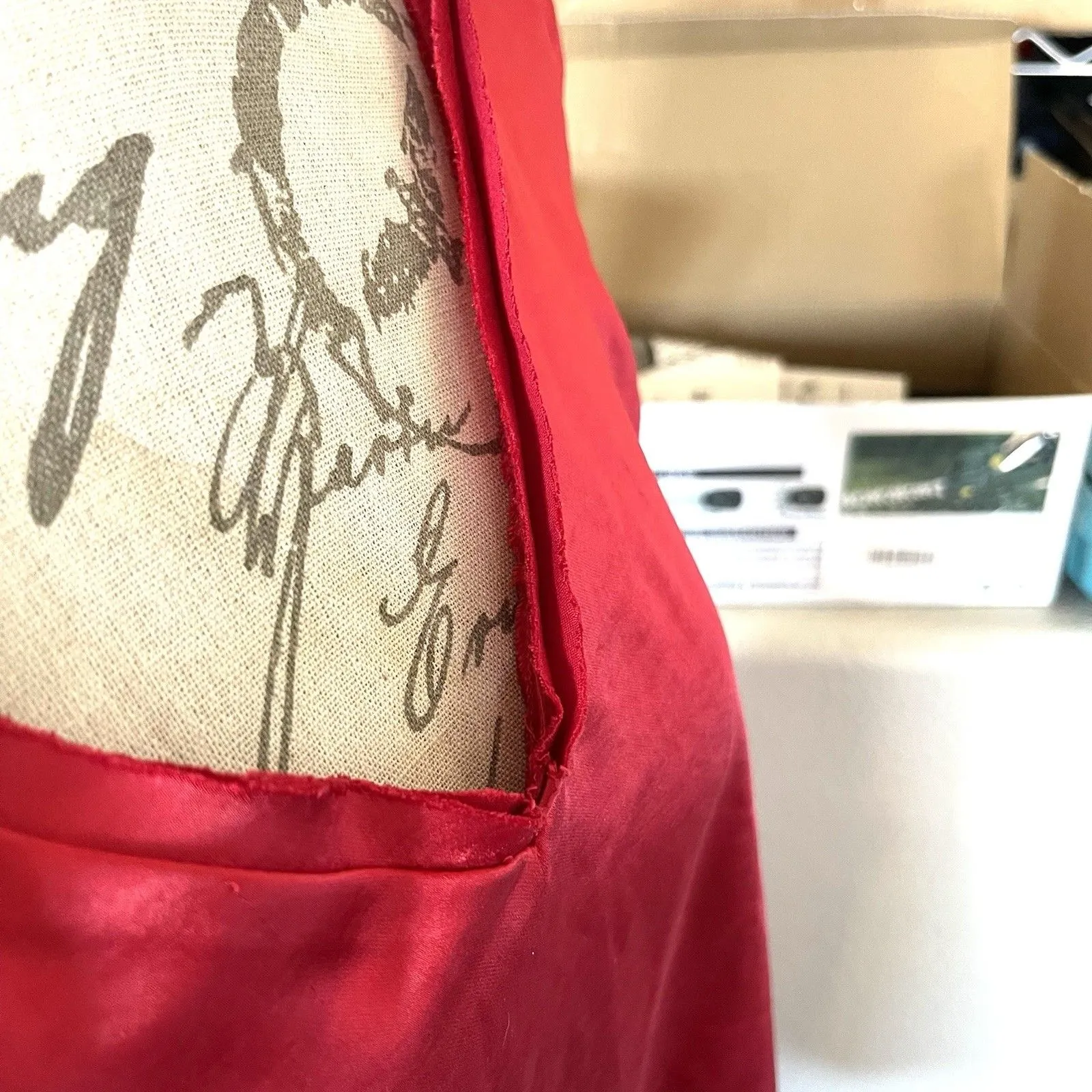 Lilla P Womens Tank Top Sz XL Satin Red Shark Bite Hem Holiday Christmas Edgy - Image 7