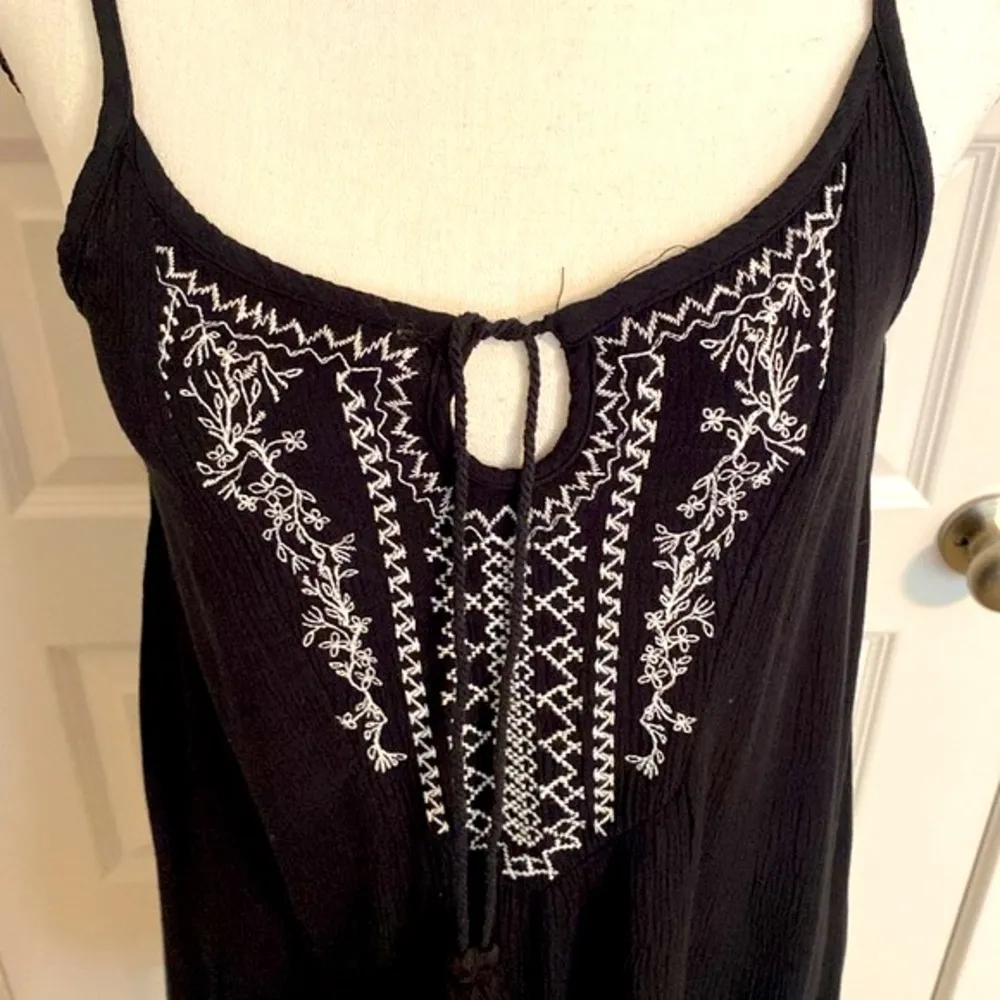 Mossimo|| Black/white adjustable spaghetti strap crepe sundress with tie - Image 2