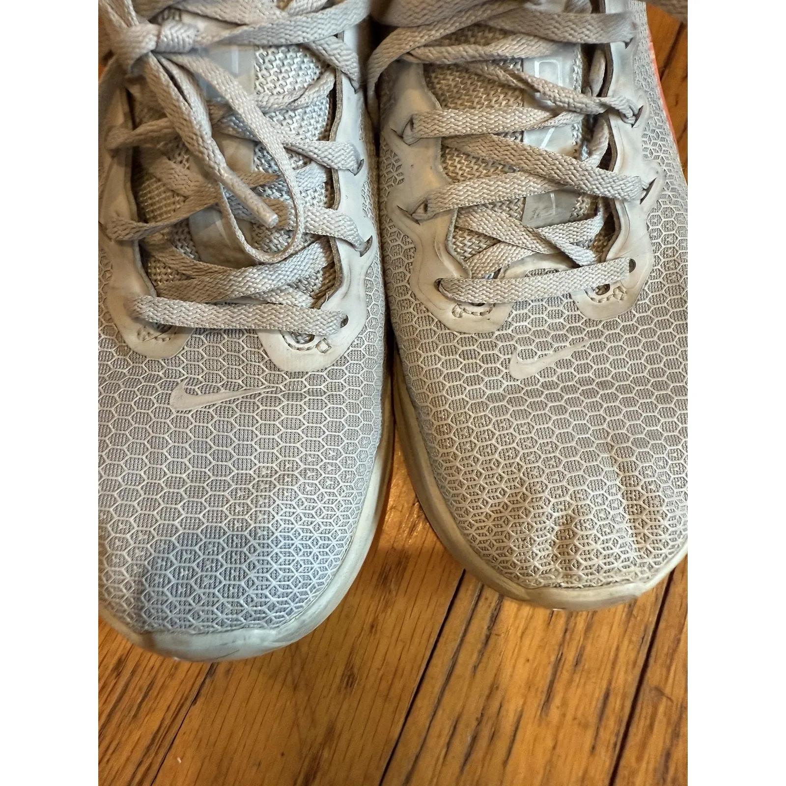 Nike Metcon 5 Shoes Mens Size 8.5 Gray Pink Training Gym CrossFit AO2982-004 - Image 2