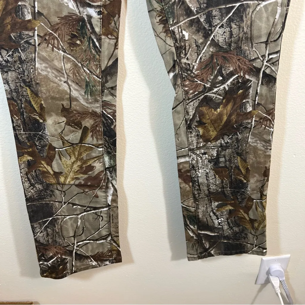 Realtree Women’s Camo Pants 8 - Image 3