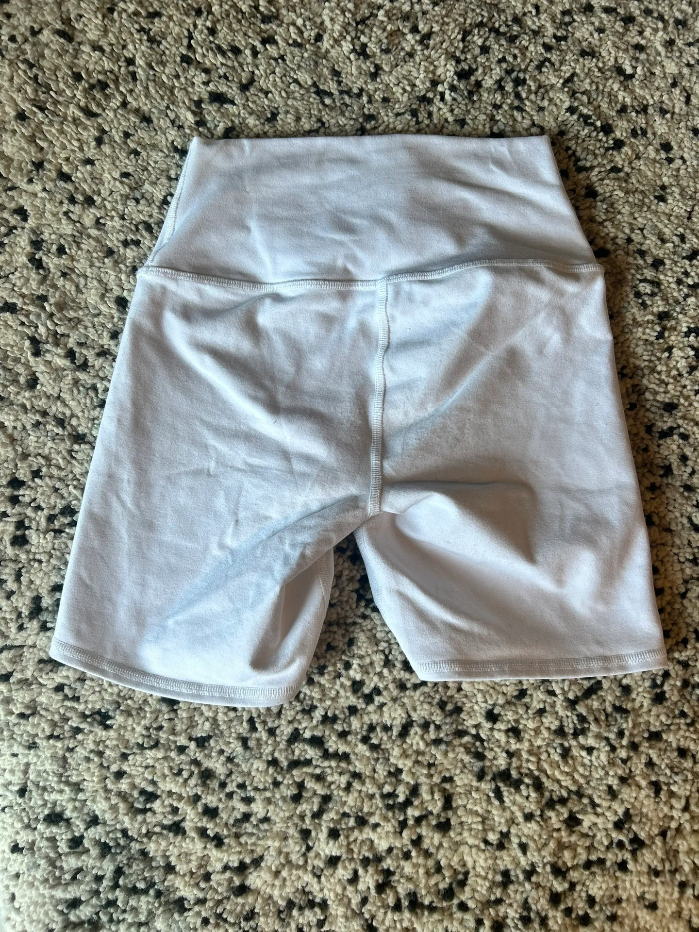 Alo Biker Shorts - Image 2