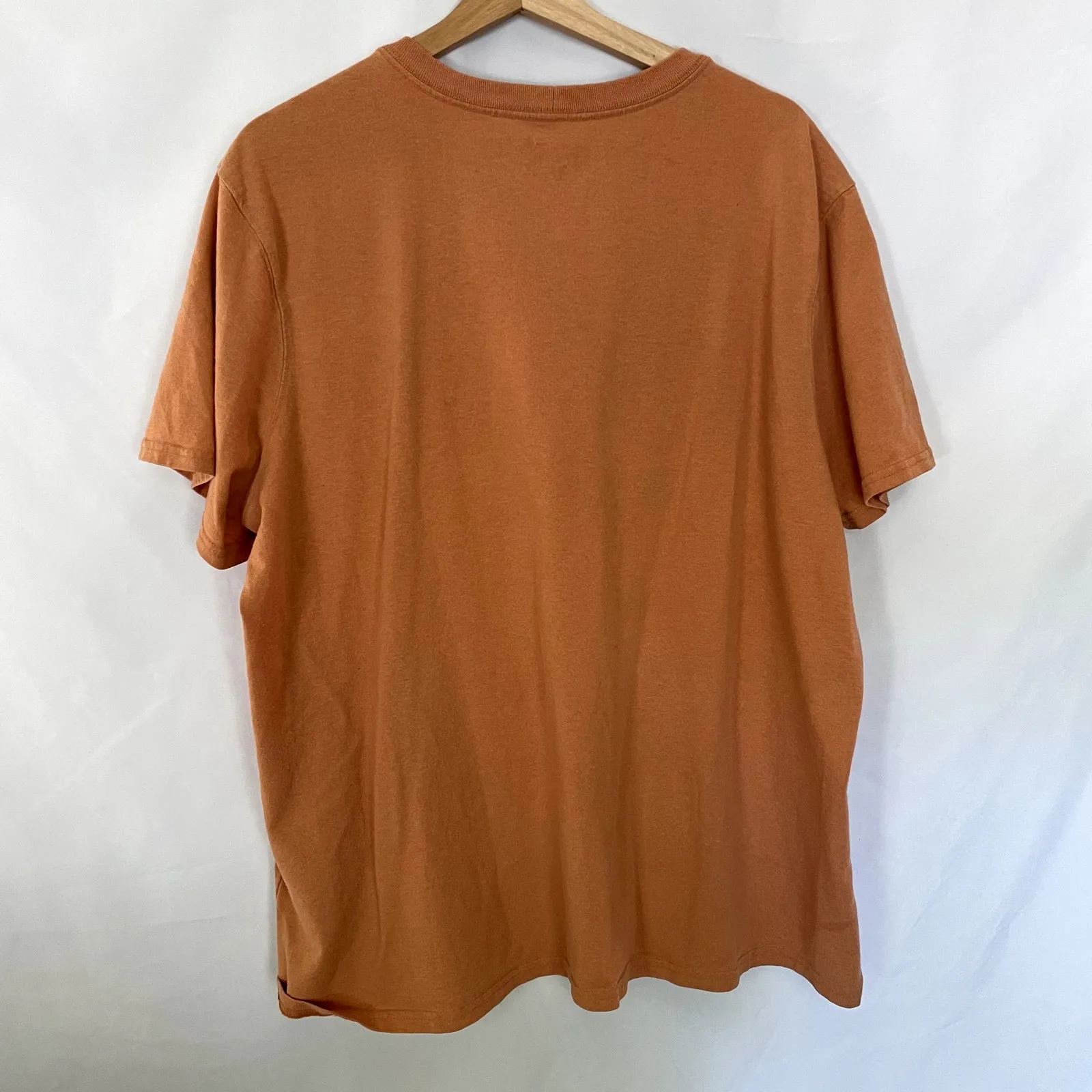 Carhartt loose fit orange short sleeved t-shirt women's size 2XL front pocket - Image 6