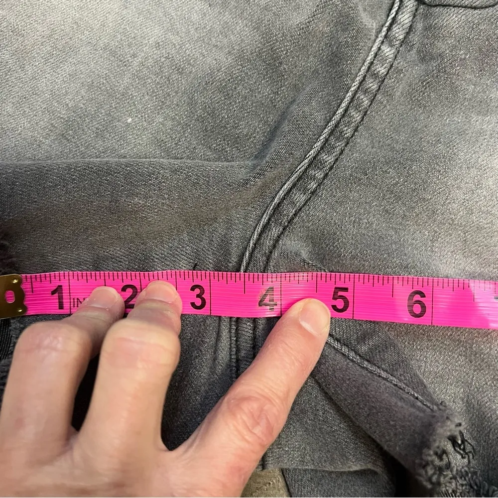 Oat New York 4button fly high rise 3.5” inseam gray denim shorts EUC SIZE 30 - Image 8