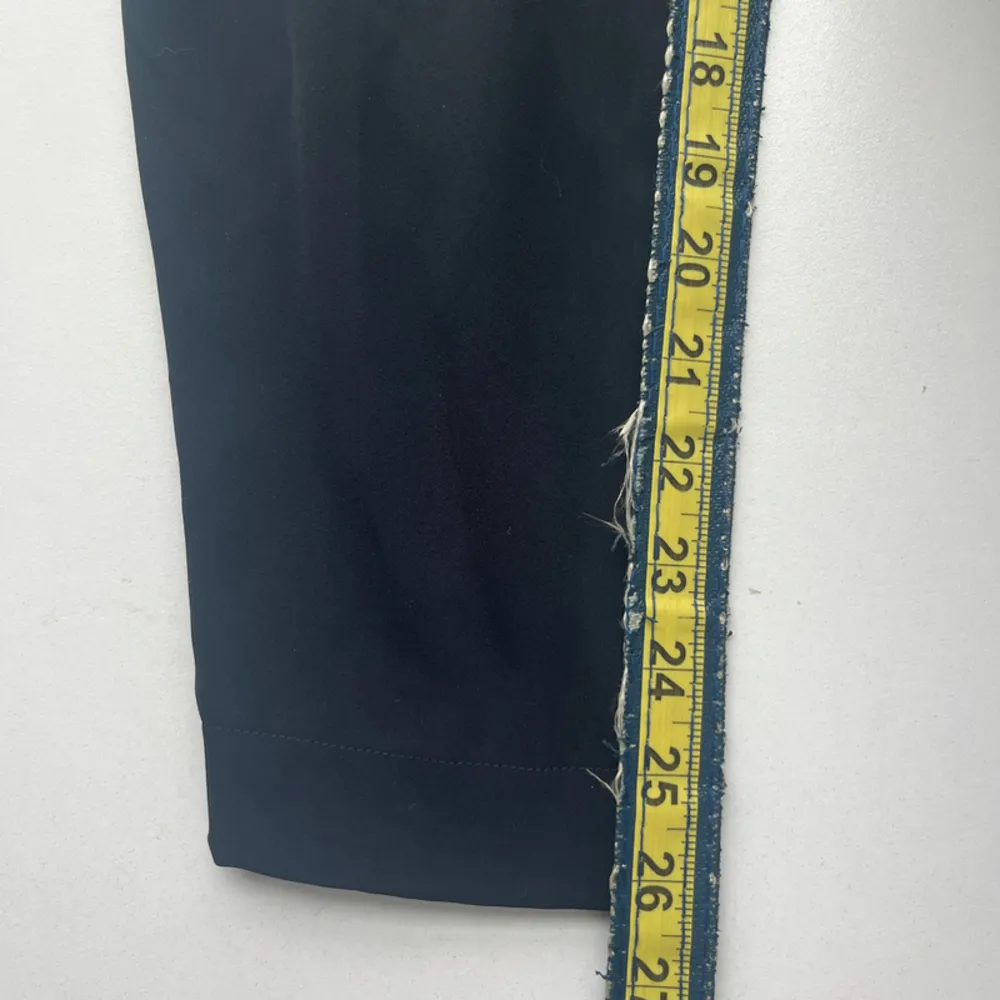 Uniqlo Women's Black Trousers XS - Image 8