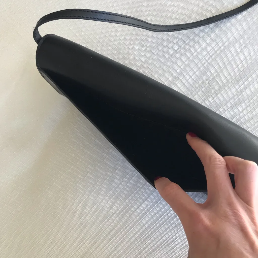 Christy Lion Medallion Envelope Clutch Crossbody - Image 15