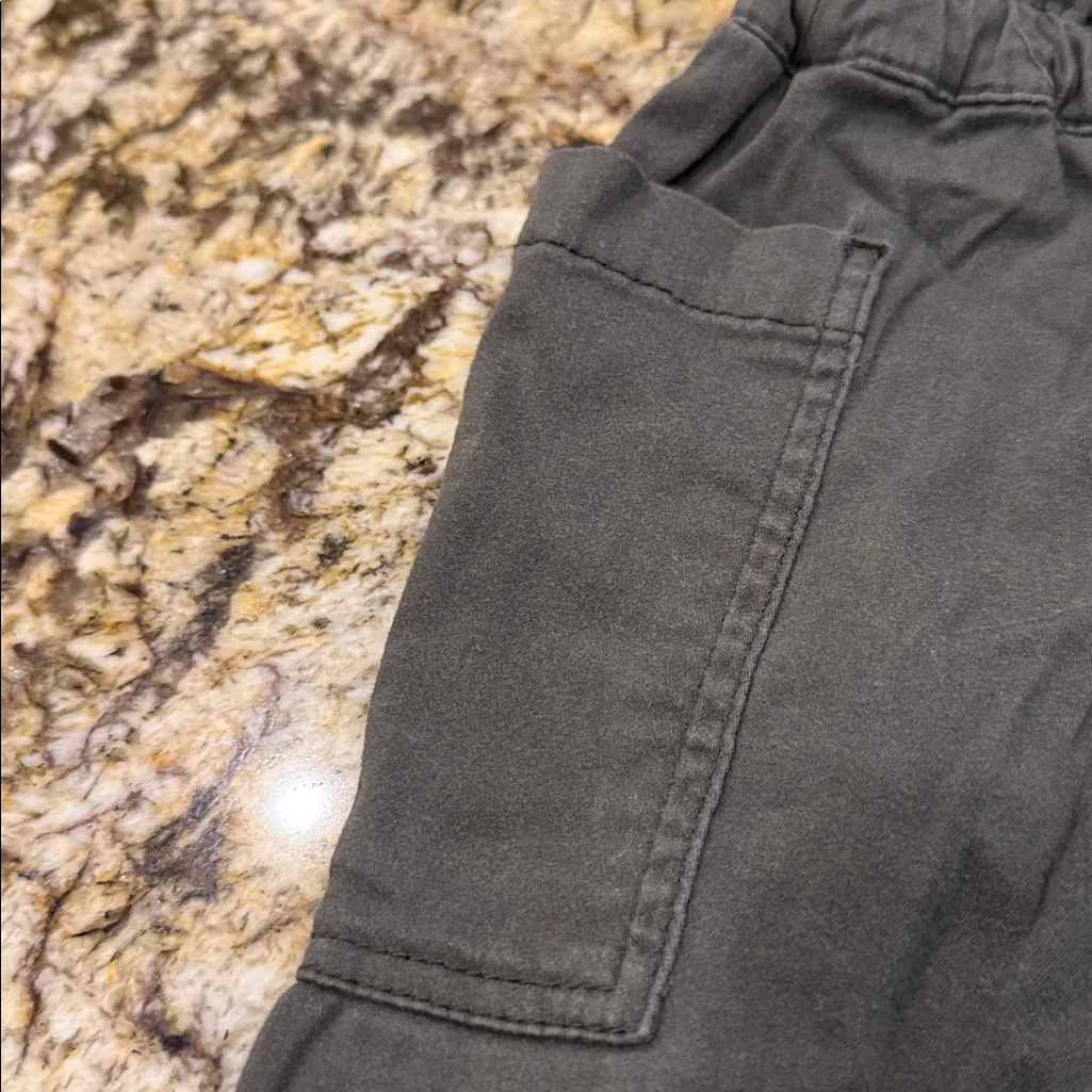 UNIONBAY High Waist Dark Green Shorts - Image 6