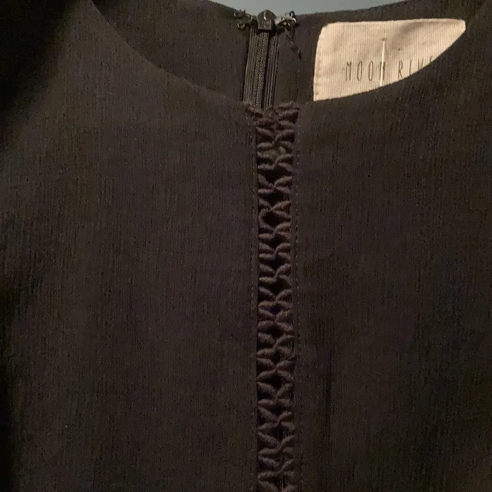 Anthropologie Moon River black long sleeve crochet romper - Image 5