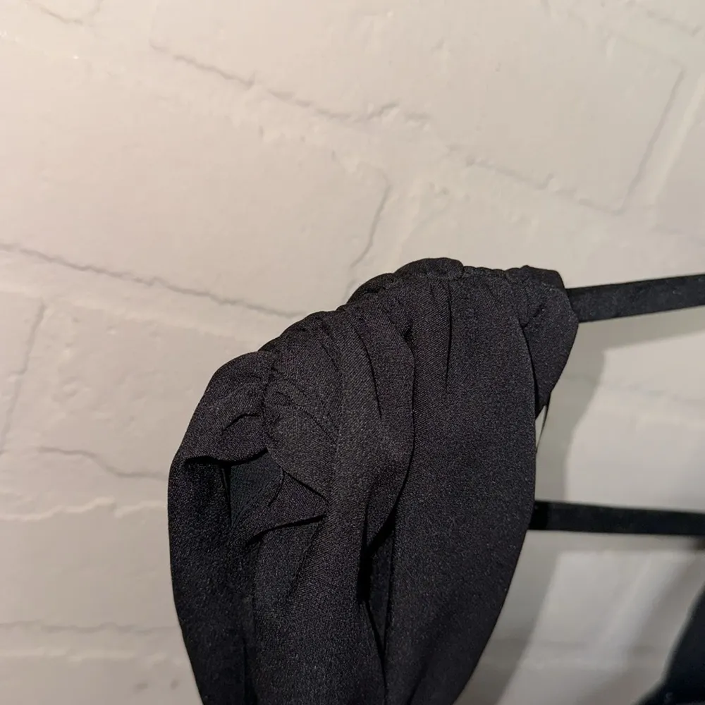 Zara black top cropped sweetheart ruched in size medium lined NWT - Image 3