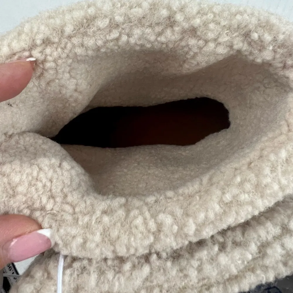 NWT - Universal Thread Birgitte Taupe Winter Boots - Size 11 - Image 9