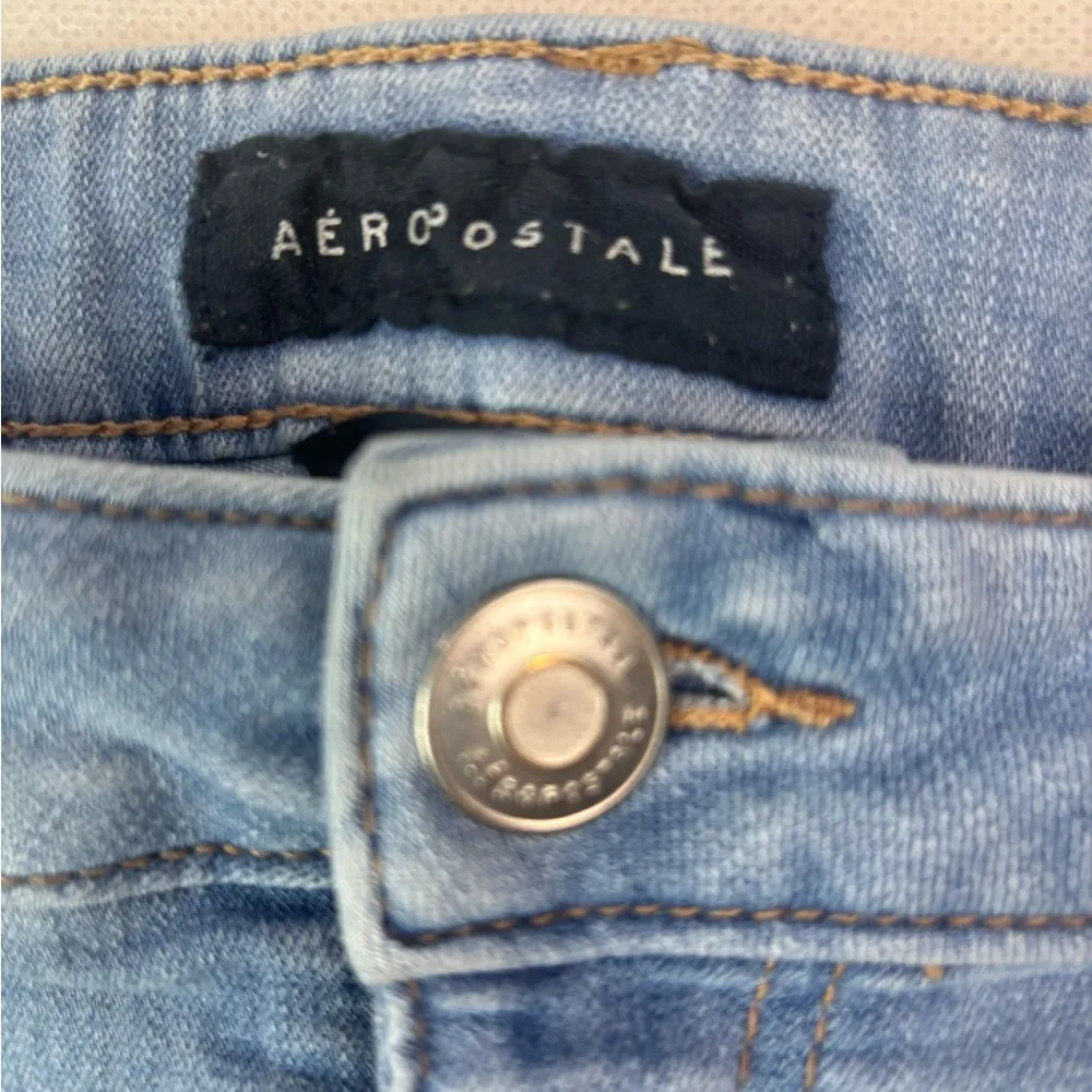 Aeropostale 16 High Rise Midi Distressed Light Wash Blue Jean Shorts Cuffed - Image 7