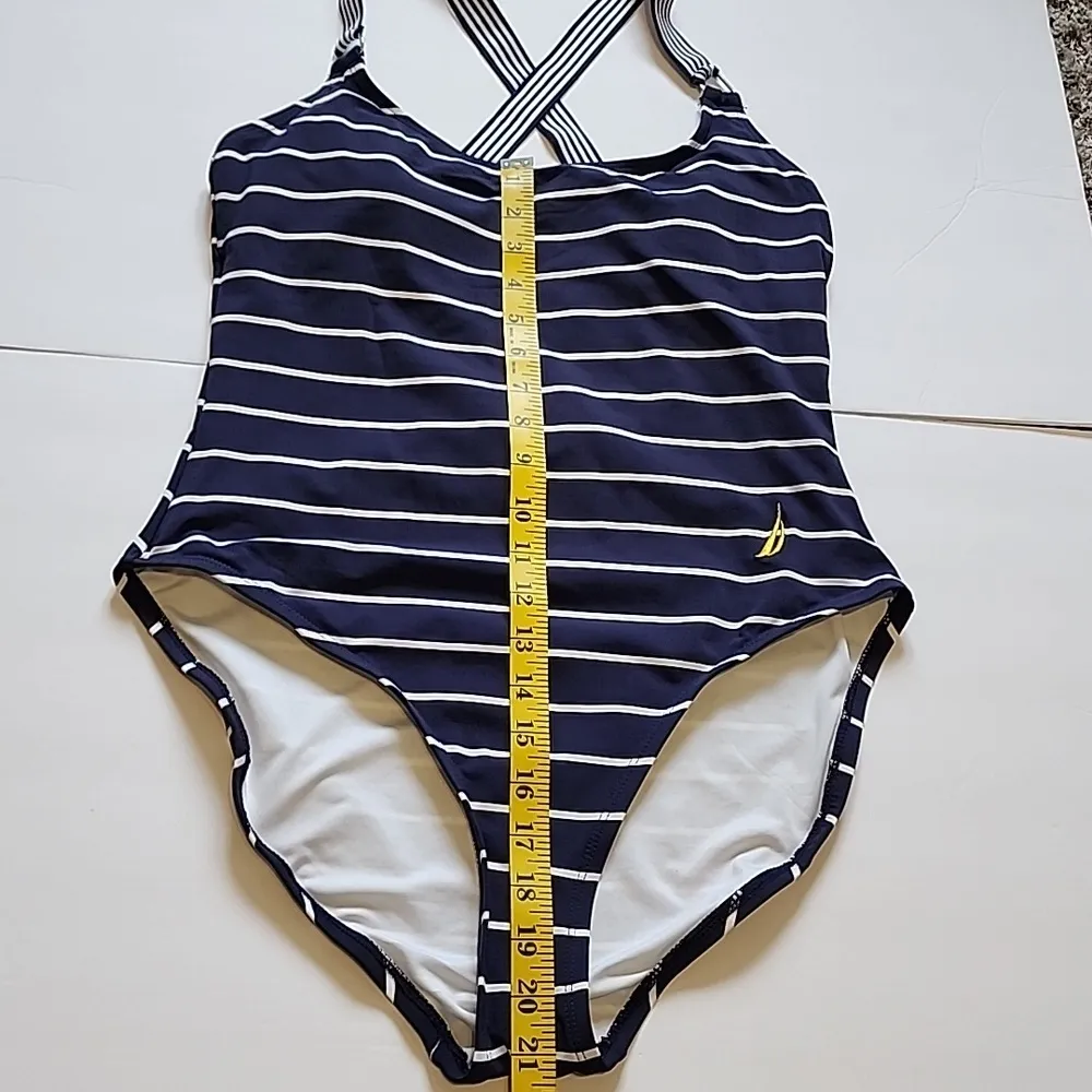 Nautica Women's Cross Back One Piece Swimsuit. Size XL - Image 11