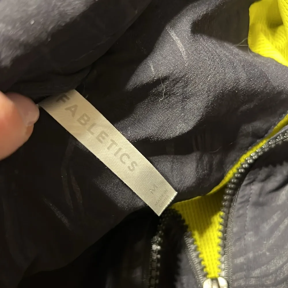 Fabletics Stace Woven Jacket Medium EUC - Image 5