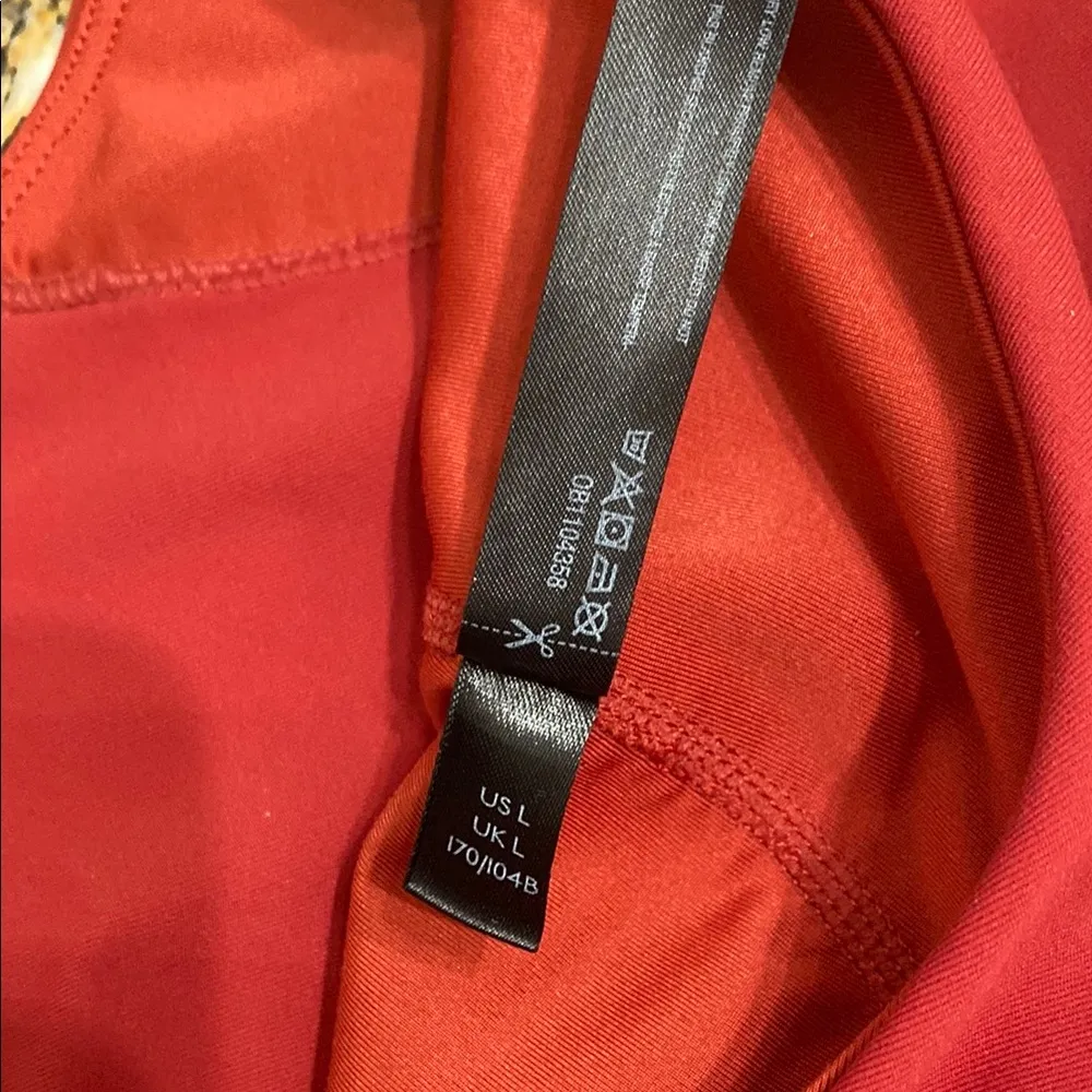 Women's Red Sports Bra  movement size L - Image 4