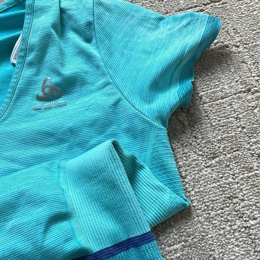 Odlo aqua short sleeve performance top sz S Blue - Image 6
