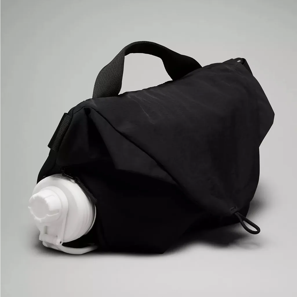 🖤‎ Lululemon Curved Crossbody Bag 3L Belt Bag Black NWT - Image 5