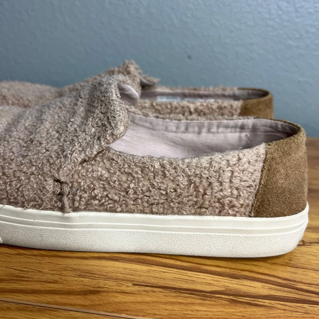 Toms Sunset Faux Sherling Slip On Shoes Womens‎ 9.5 Fuzzy Teddy Tan - Image 3