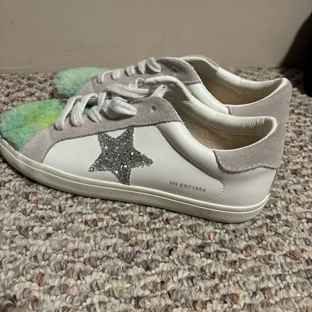 Vintage Havana Zoey Faux Shearling Trim Sneaker
Size 11 - Image 2