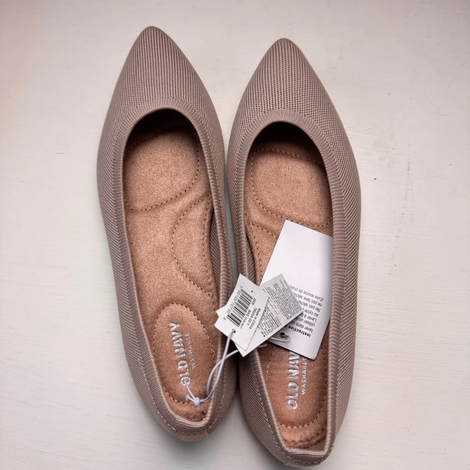 Old Navy Women's Tan Flats - Image 7