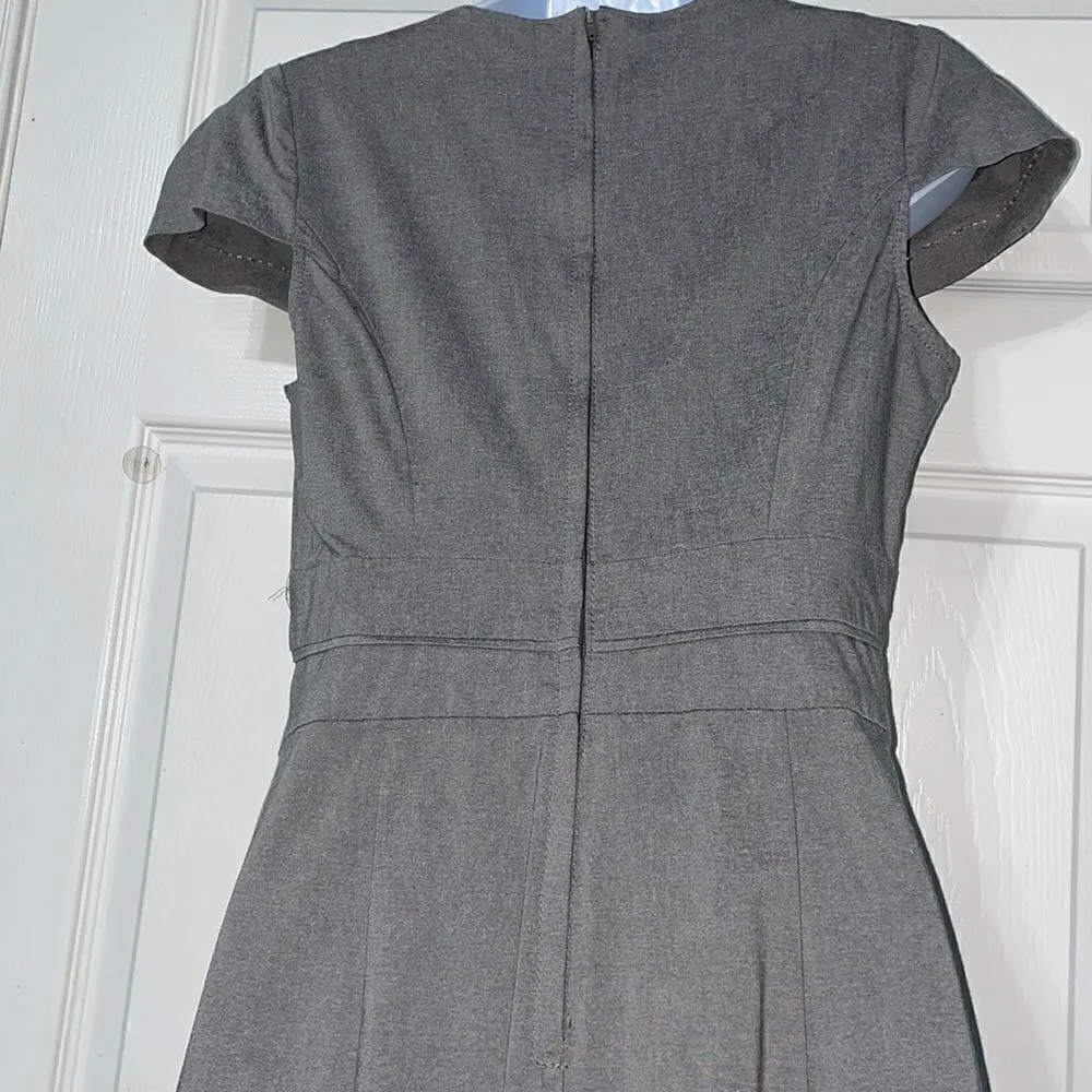 XOXO MIDI Sheath Dress Gray Cap Sleeve VNeck  Size 5/6‎ - Image 6