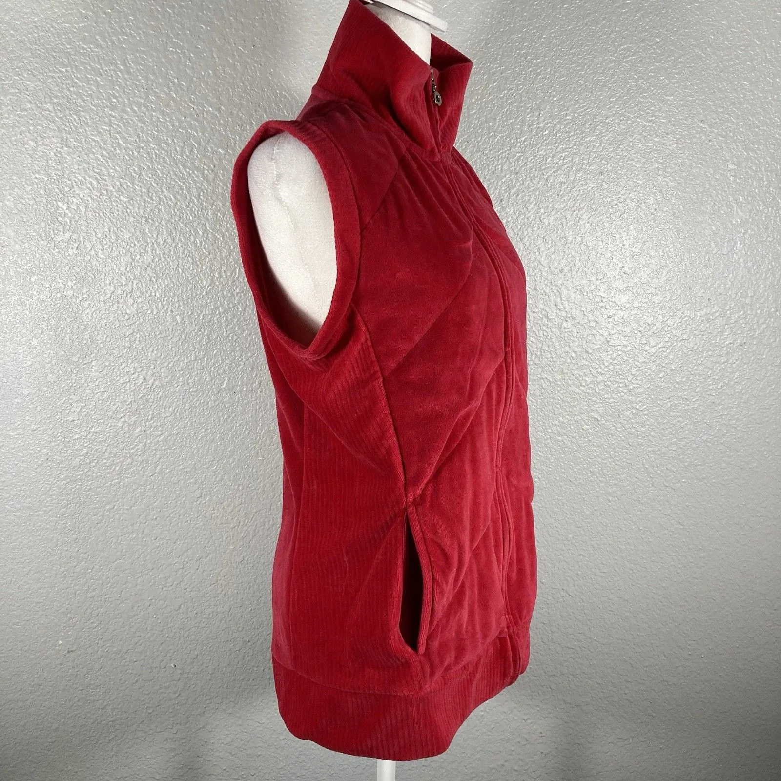 Denim & Co Womens Red Velour Vest S Sleeveless Zip Athleisure Sporty Cozy - Image 2