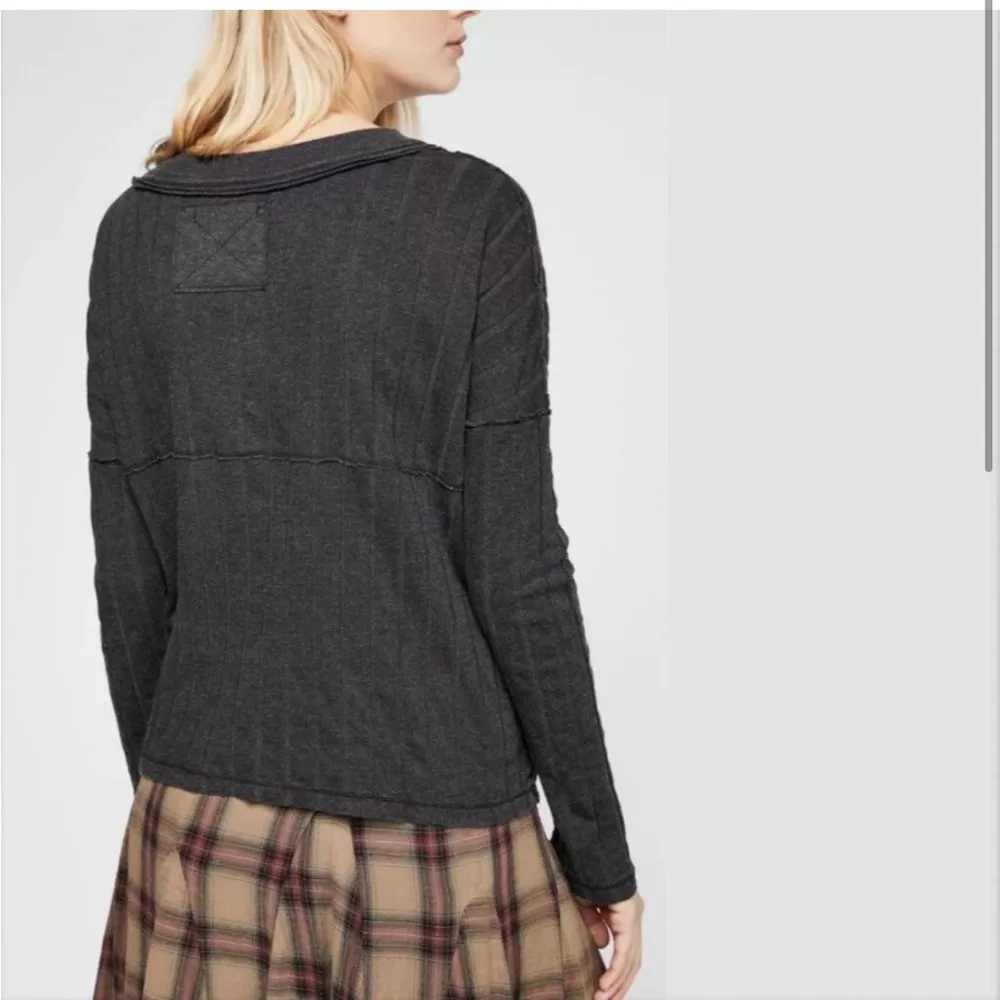 Free People We the Free In the Mix Henley Top Dark Gray Charcoal Size Small - Image 3