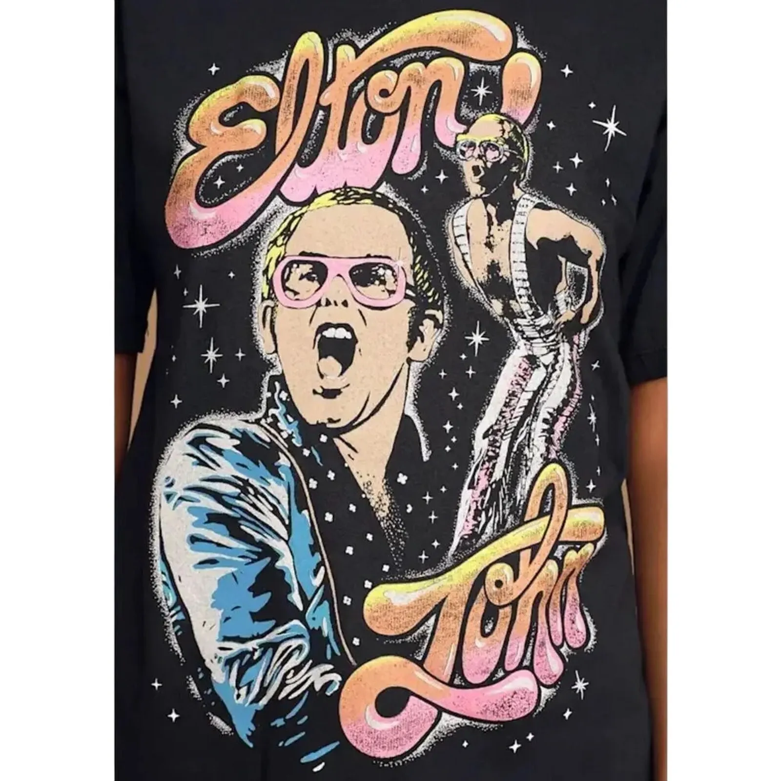 DAYDREAMER Elton John On Stage Boyfriend T-Shirt One Size New without Tag - Image 9